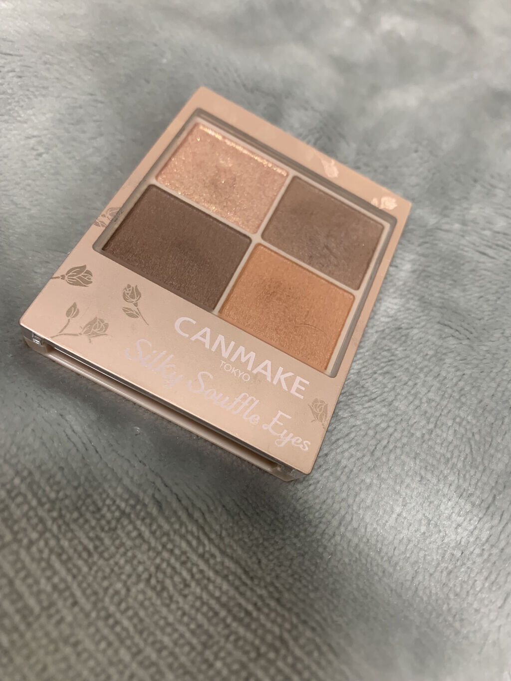 シルキースフレアイズ（マットタイプ）/キャンメイク/アイシャドウパレットを使ったクチコミ（1枚目）