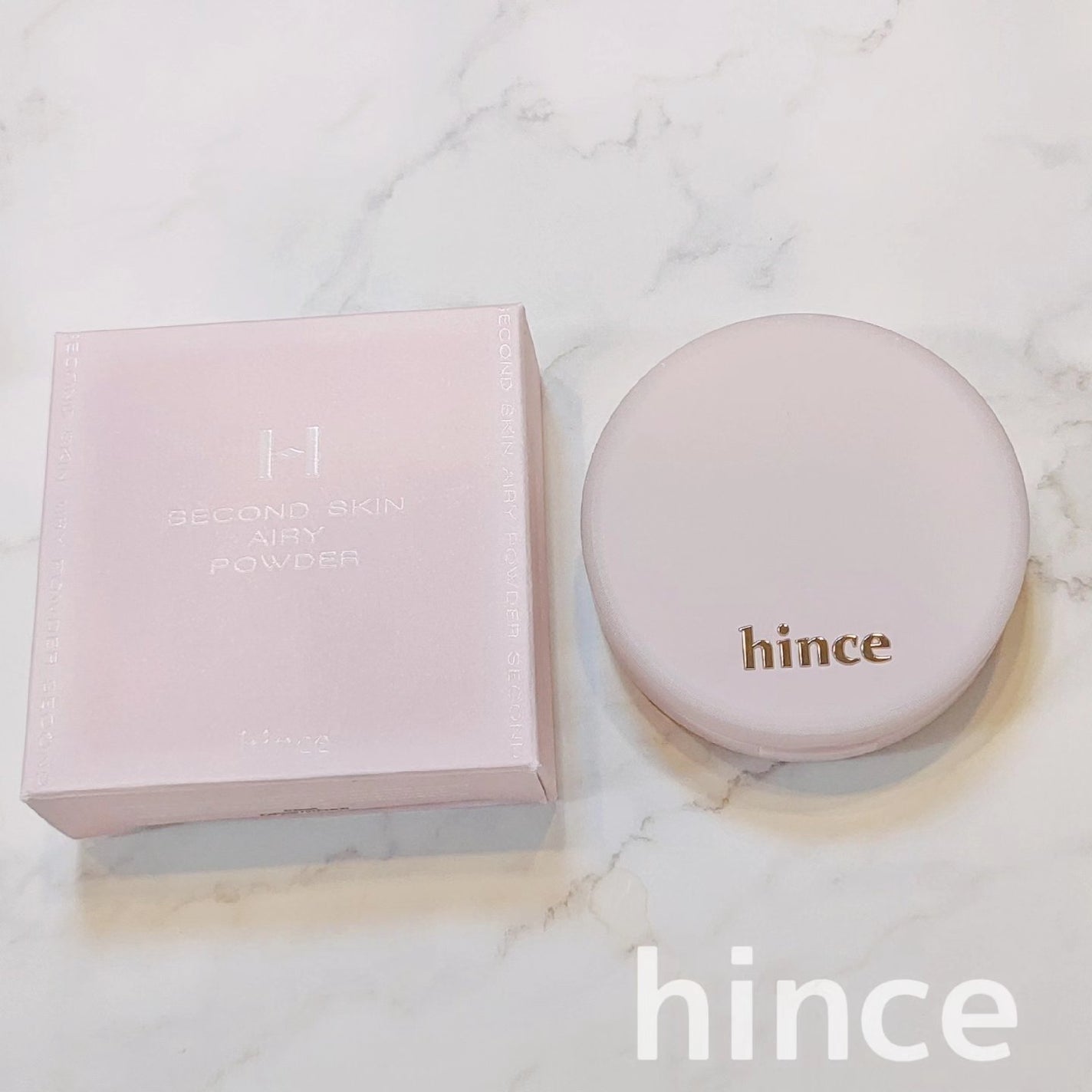 セカンドスキンエアリーパウダー/hince/プレストパウダーを使ったクチコミ(2枚目)