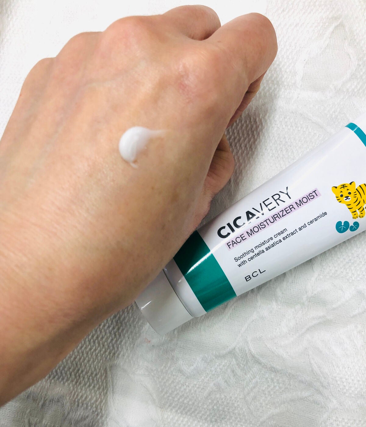 フェイスモイスチャライザー MO/シカバリー/オールインワン化粧品を使ったクチコミ(2枚目)