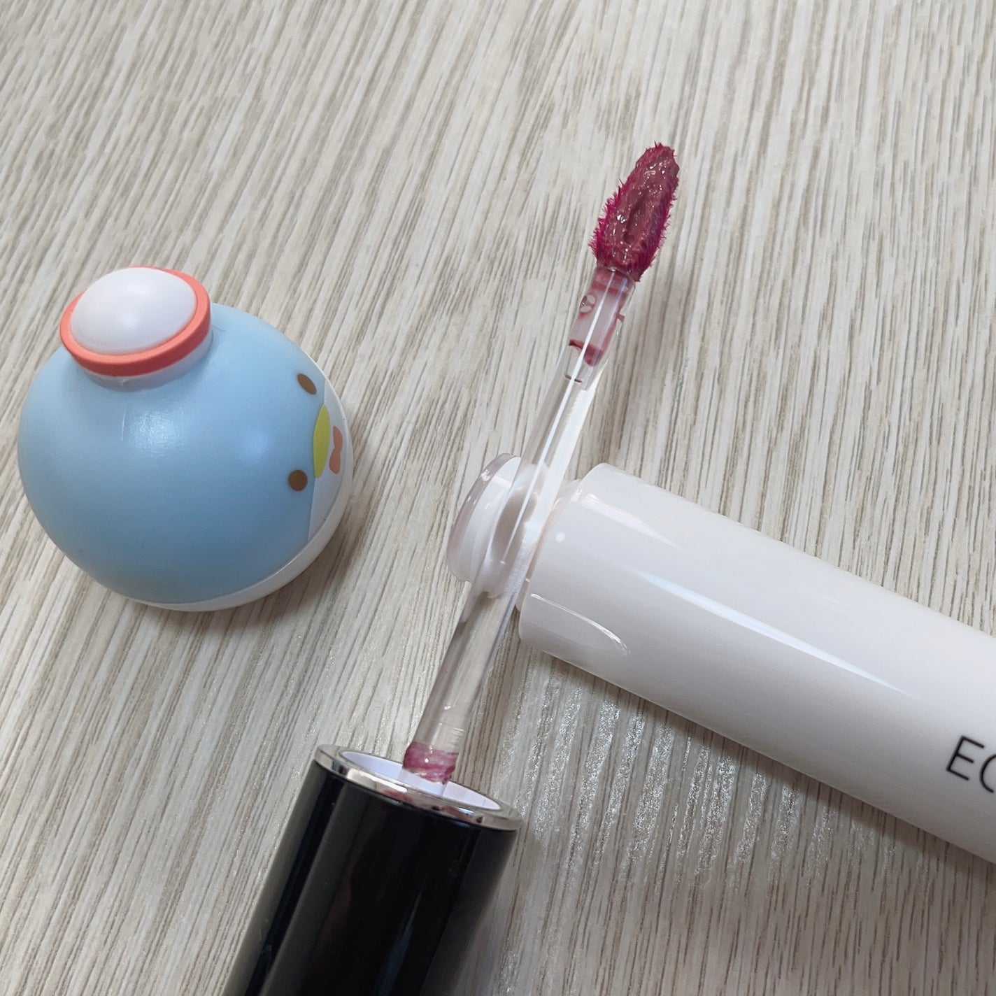 ノンセクショングローリーティント/EQUMAL/リップティントを使ったクチコミ(3枚目)