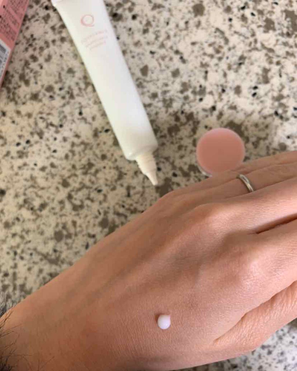 ホワイトロジー エッセンス/エクイタンス/美容液を使ったクチコミ(1枚目)