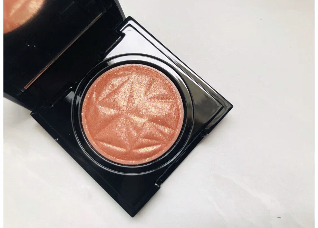 プリズム エアー シャドウ/CLIO/単色アイシャドウを使ったクチコミ（1枚目）