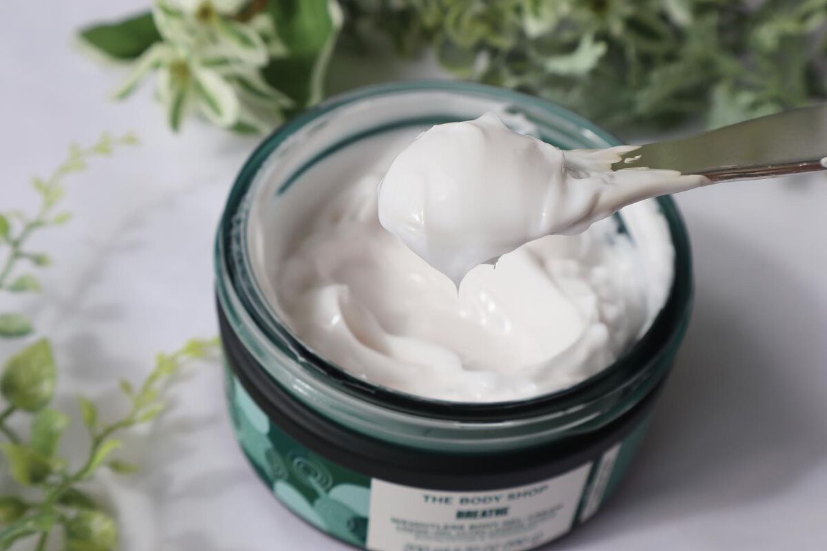 ウェルネス ボディジェルクリーム ユーカリ& ローズマリー/THE BODY SHOP/ボディクリームを使ったクチコミ(2枚目)