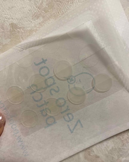 ろん on LIPS 「#ガチレビューニキビパッチのご紹介です!今回紹介するニキビパッ..」(2枚目)