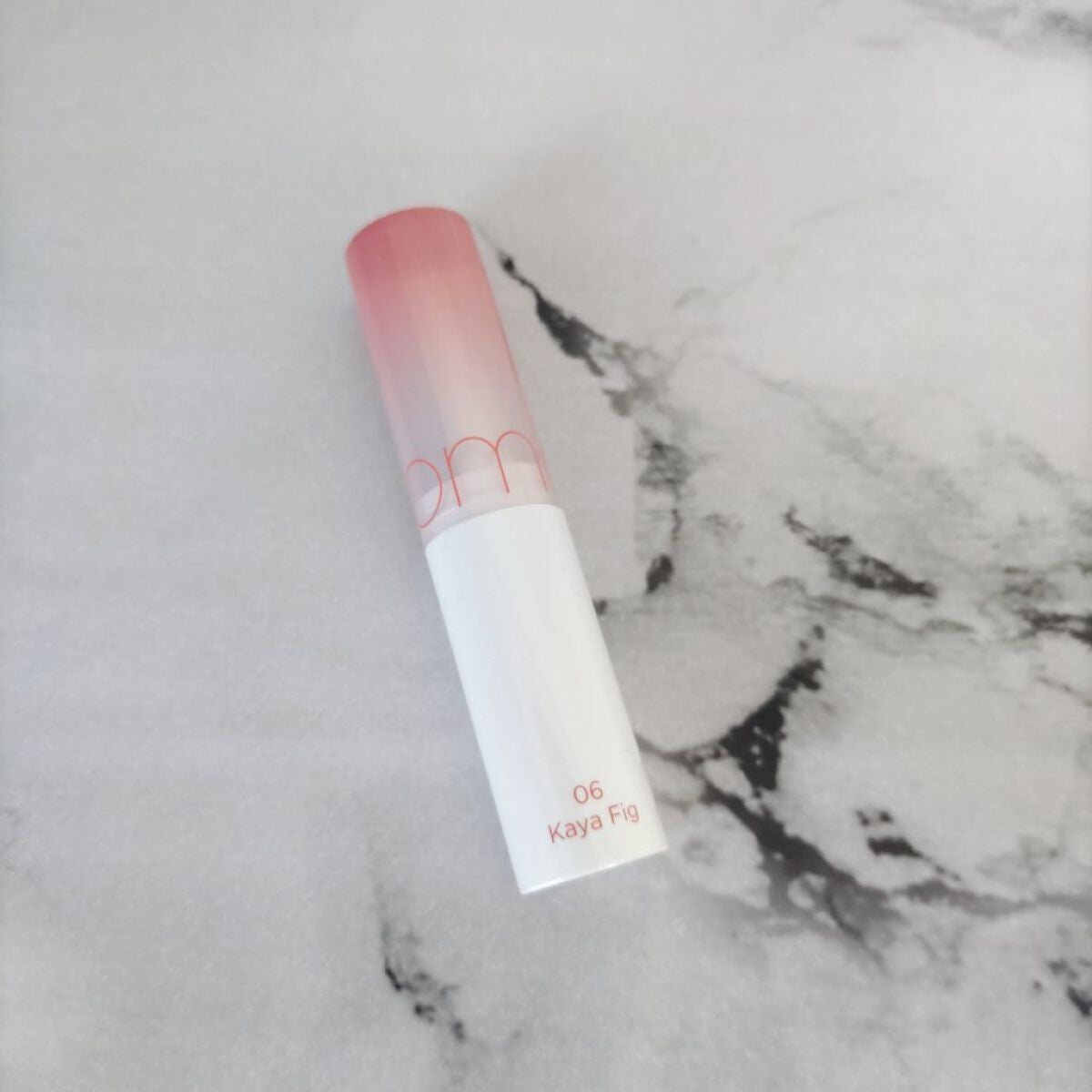 グラスティングメルティングバーム/rom&nd/リップバームを使ったクチコミ(2枚目)