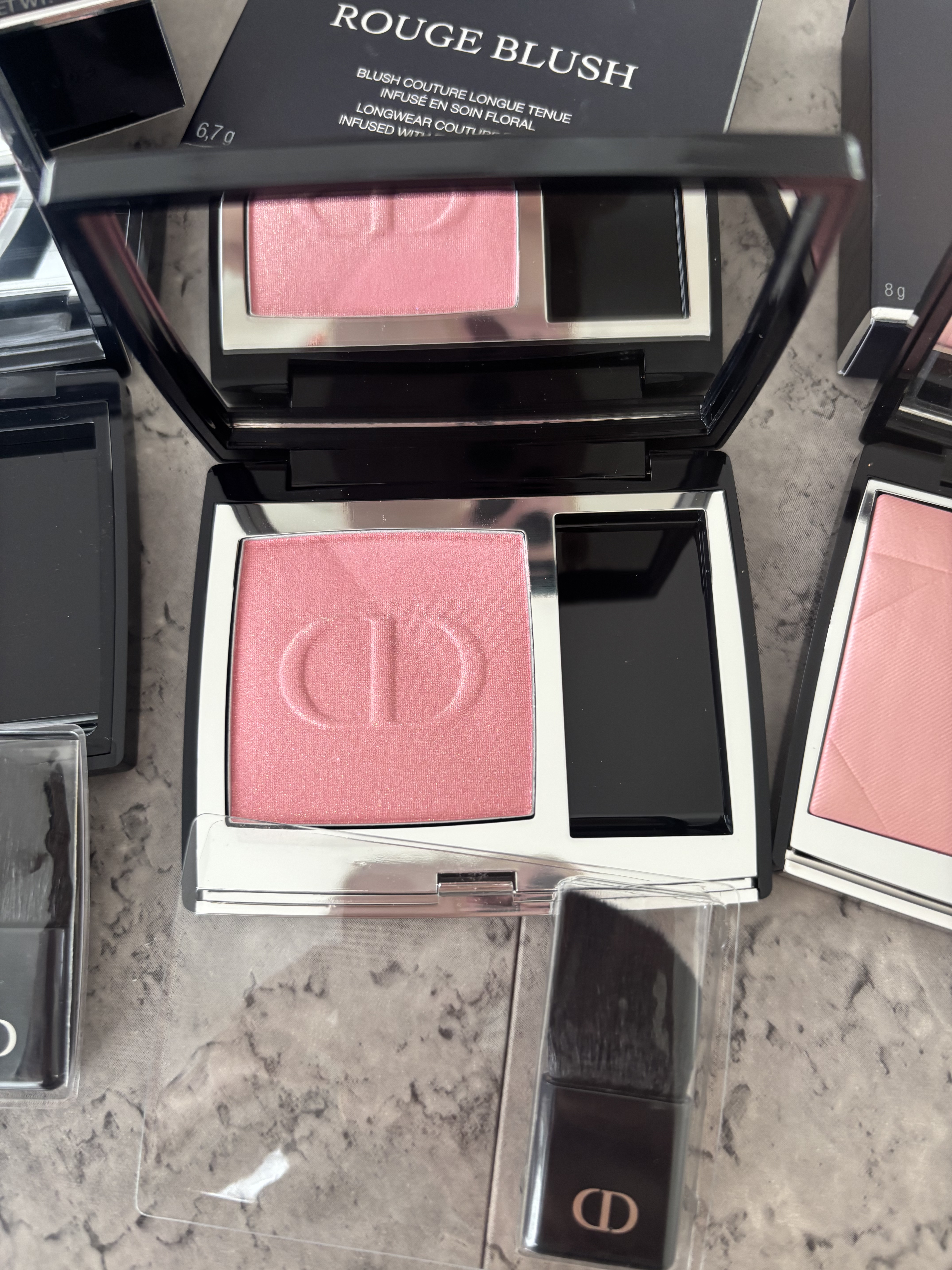 【旧】ディオールスキン ルージュ ブラッシュ/Dior/パウダーチークを使ったクチコミ（3枚目）