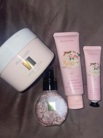 ヒップルン薬用スクラブ/PEACH JOHN/バスト・ヒップケアを使ったクチコミ(3枚目)