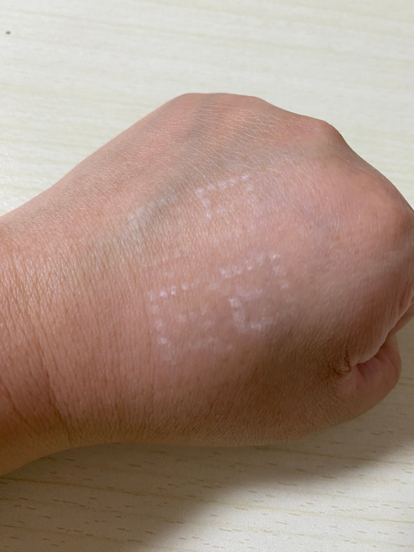 プリズム・リーブル/GIVENCHY/ルースパウダーを使ったクチコミ(5枚目)