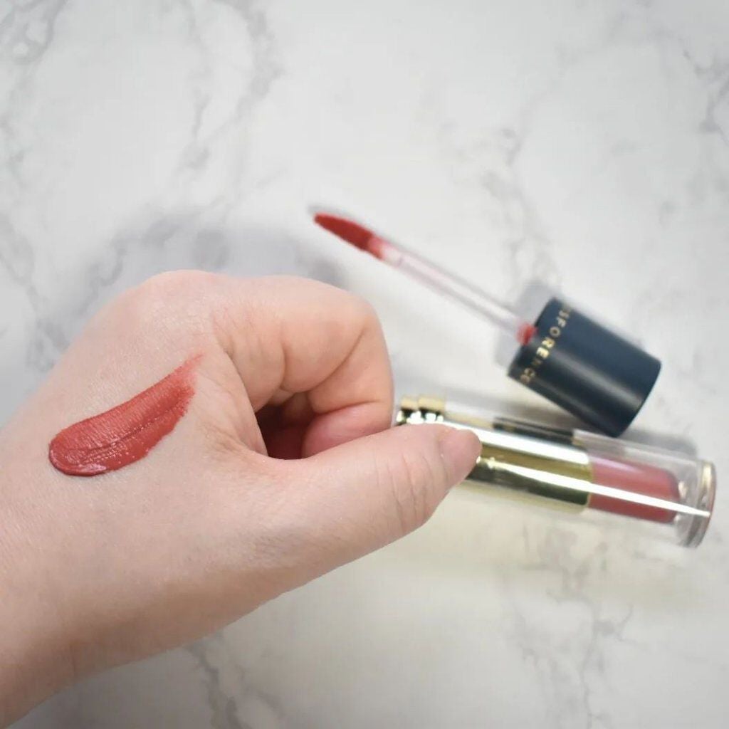 タトゥーベルベットティント/フォレンコス/リップティントを使ったクチコミ(3枚目)