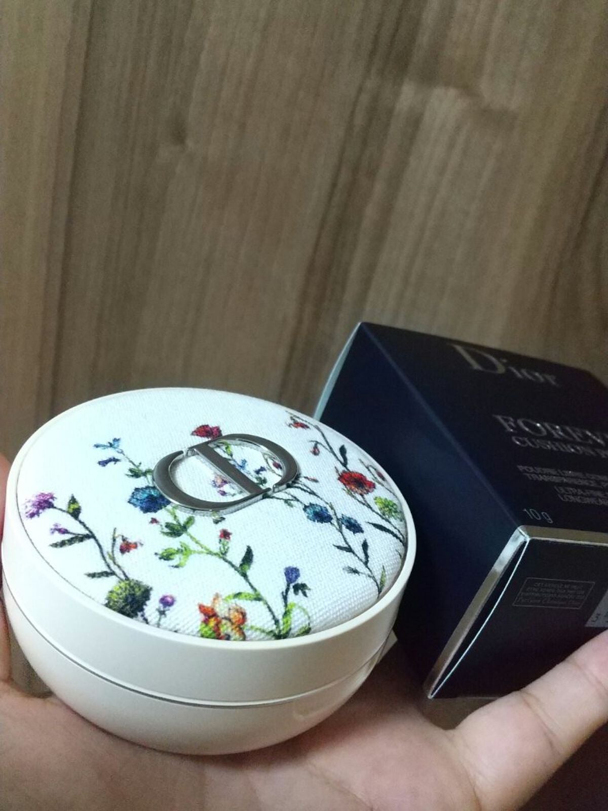 ディオールスキン フォーエヴァー クッション パウダー/Dior/ルースパウダーを使ったクチコミ(2枚目)