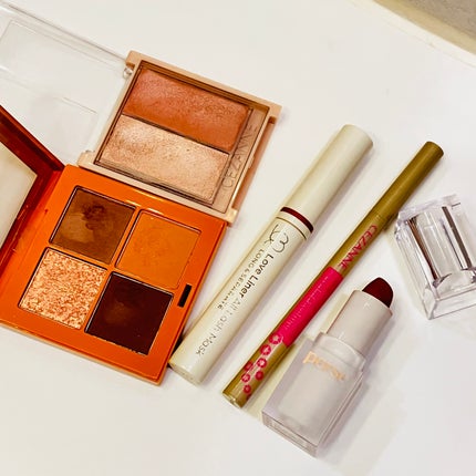 もものもものもものうち on LIPS 「♡オレンジニットに合わせてメイク♡♡アイブロウ・アイシャドウ♡..」(1枚目)