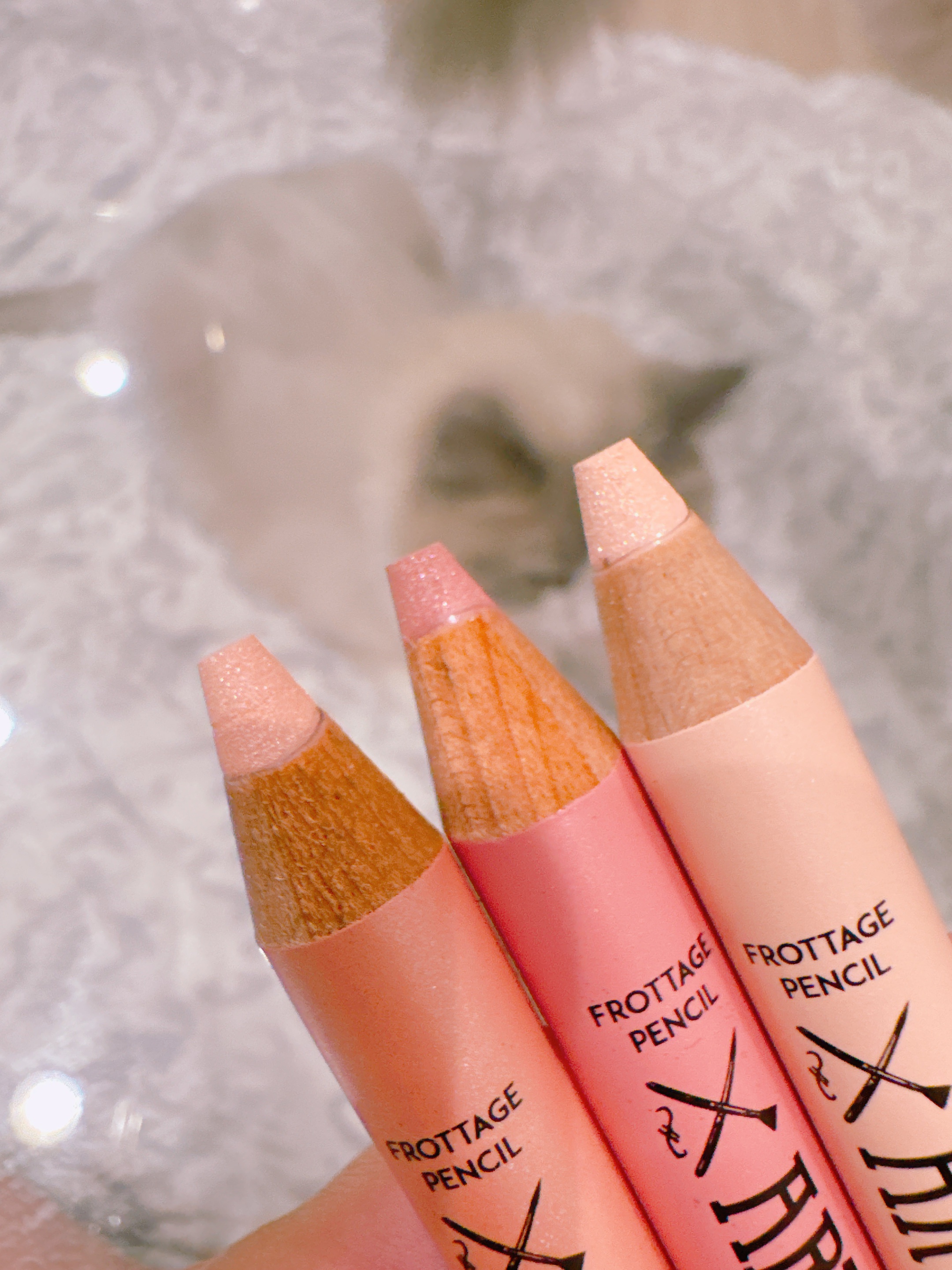 アートクラス フロッタージュペンシル/too cool for school/スティックアイシャドウを使ったクチコミ（3枚目）