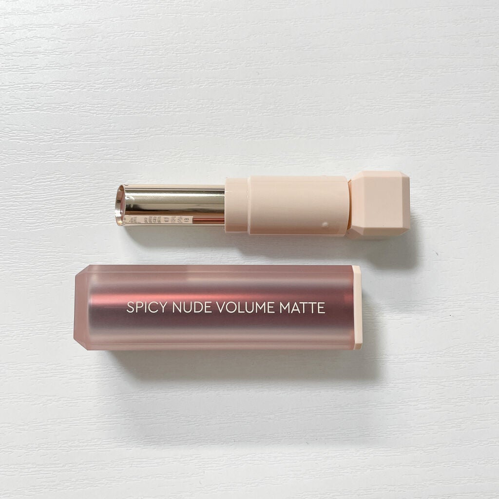 センシュアルスパイシーヌードボリュームマット/HERA/口紅を使ったクチコミ(3枚目)