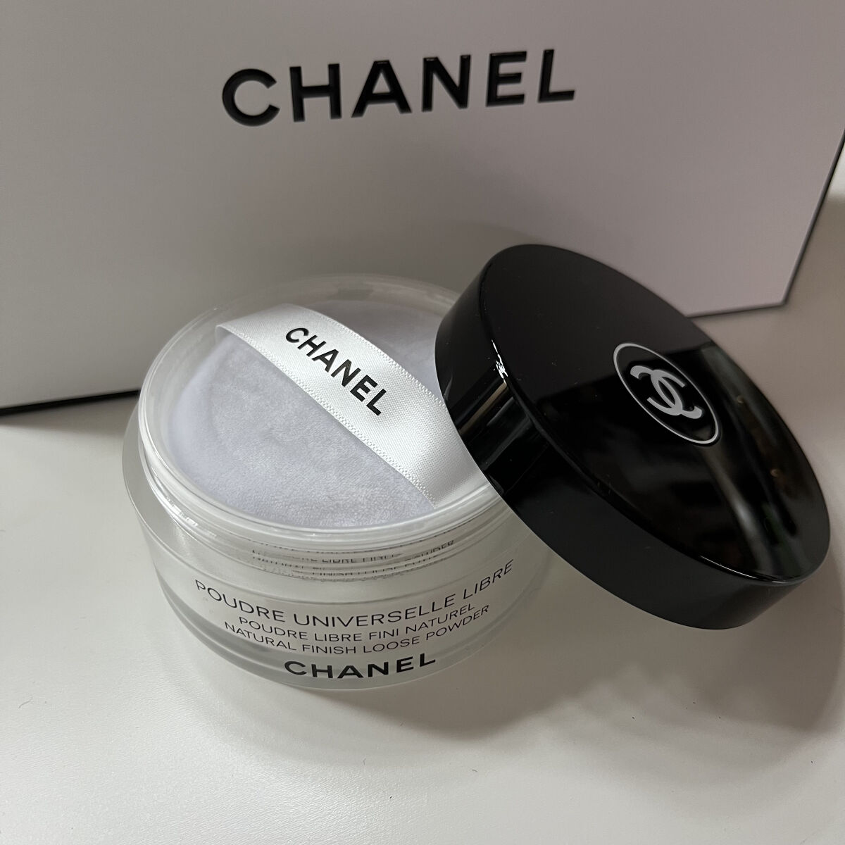 プードゥル ユニヴェルセル リーブル N 10/CHANEL/ルースパウダーを使ったクチコミ（2枚目）
