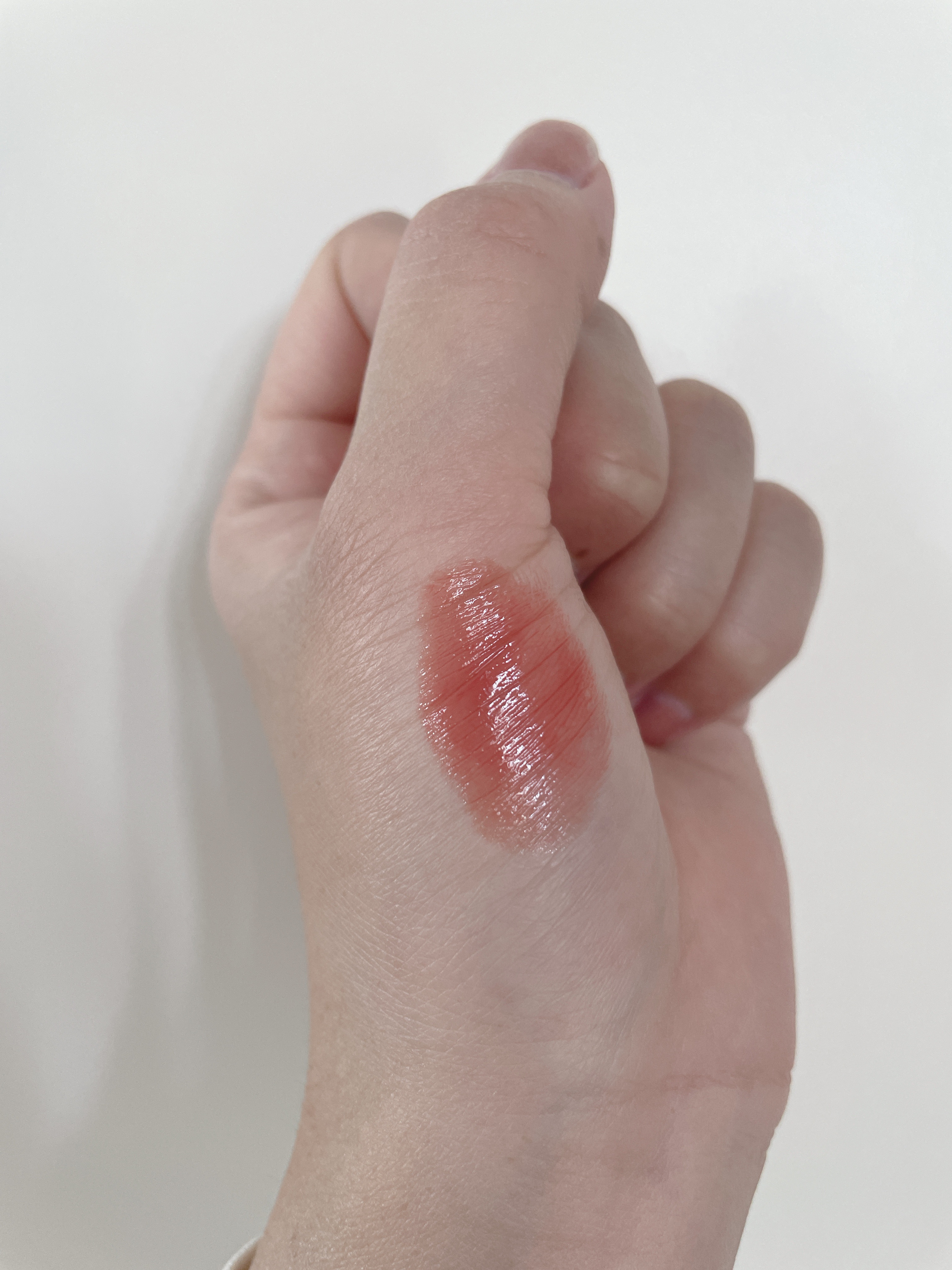 ボンディンググロウリップスティック 203 マーク/Laka/口紅を使ったクチコミ（2枚目）