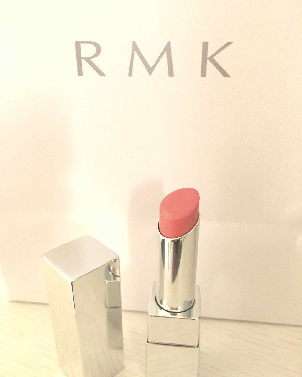 イレジスティブル グローリップス/RMK/口紅を使ったクチコミ（1枚目）