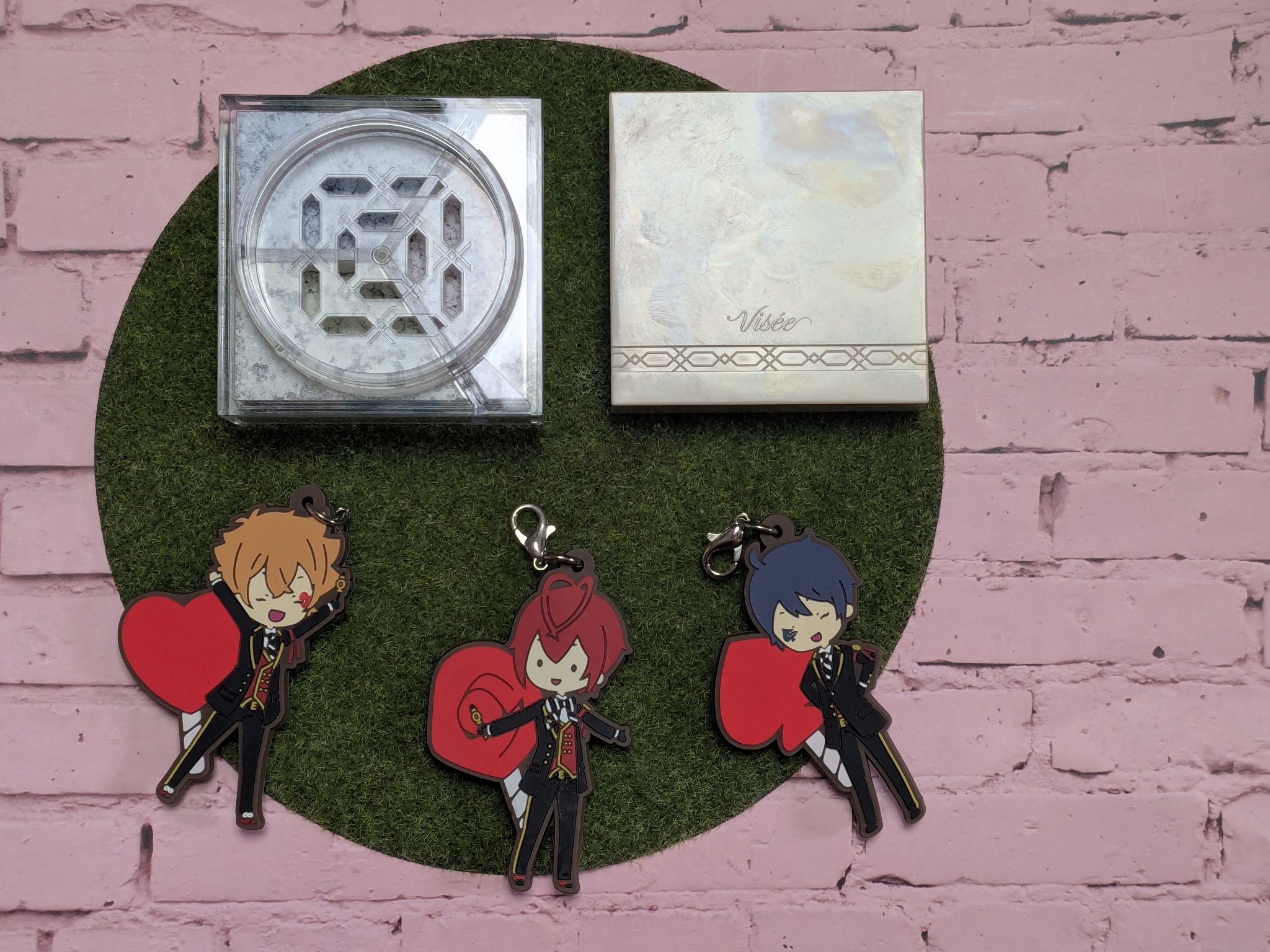 トリニタス グロウ パウダー/Visée/ルースパウダーを使ったクチコミ（1枚目）