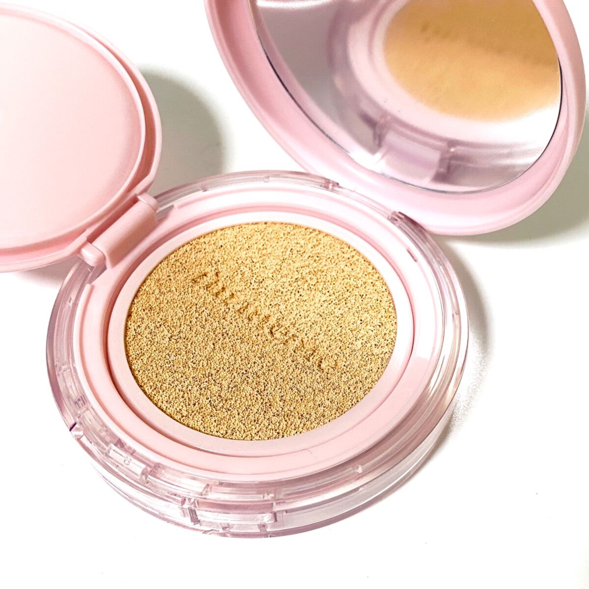 ワンダーベルベットラスティングクッション/i’m meme/クッションファンデーションを使ったクチコミ(6枚目)