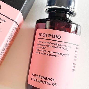 💖【 moremo 】HAIR ESSENCE  DELIGHTFUL OIL 💖

━━━━━━━━━━━━━━━

ストックで買っててやっと今日の朝から使えた💖✨

ちょっとなじませるだけで
髪の毛サラサラなるし、
香りもフローラル系で女子！って感し🌸

おもた過ぎなくて使用感さいっっこうにいい🙆‍♀️
何となく 人気な理由がわかった気がしました。

つぎのメガ割では、
ウォータートリートメントも
買いたくなった💖💖🥲

━━━━━━━━━━━━━━━

Instagram / lemon8 / Lulucos も
よろしくお願いします❣️
🆔 🔎 pikosme

#moremo #モレモ #ヘアケア #ヘアオイル #韓国コスメ #韓国ヘアケア #qoo10購入品  #qoo10メガ割 #夏コスメの戦利品 の画像 その0