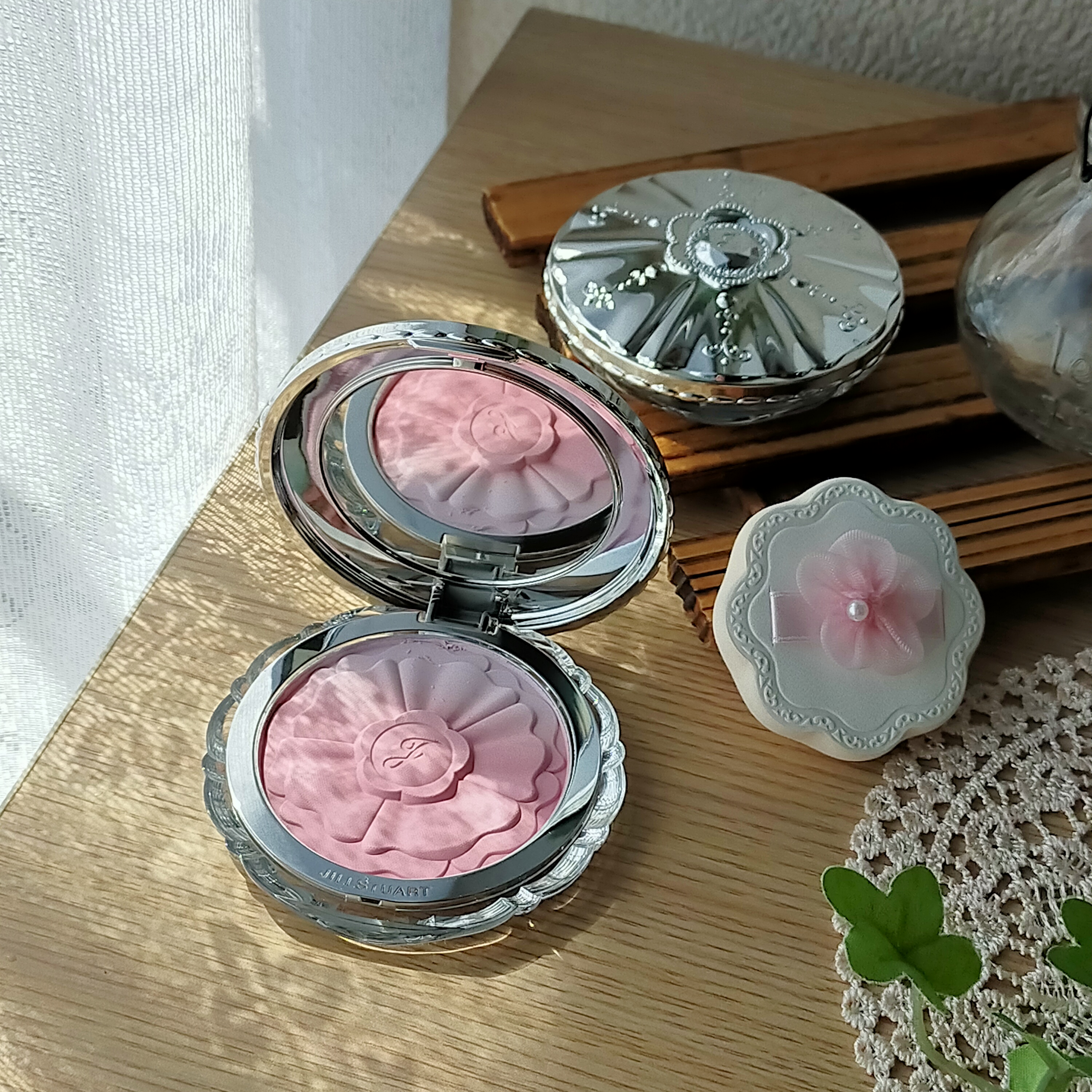 ジルスチュアート　パステルペタル ブラッシュ/JILL STUART/パウダーチークを使ったクチコミ（2枚目）