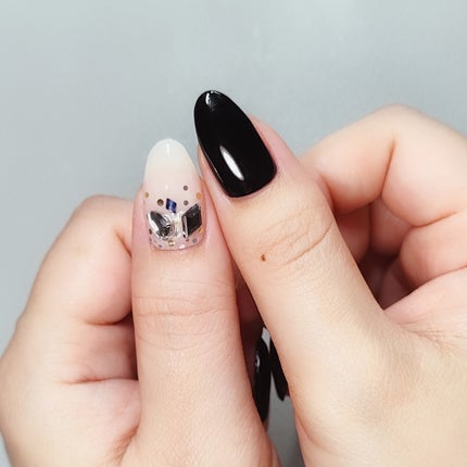 あめの on LIPS 「今週の💅ohora NBlackSwan+α なしたまには黒ネ..」(5枚目)