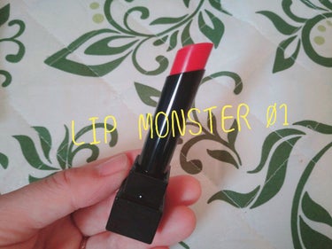 
人気のLIP MONSTER やっと見つけたので購入しました！

欲望の塊だけ沢山あった（笑）他は売り切れでしたね😫
余り物には福があるということわざに期待を込めて
購入したところ…最高にいいじゃーー