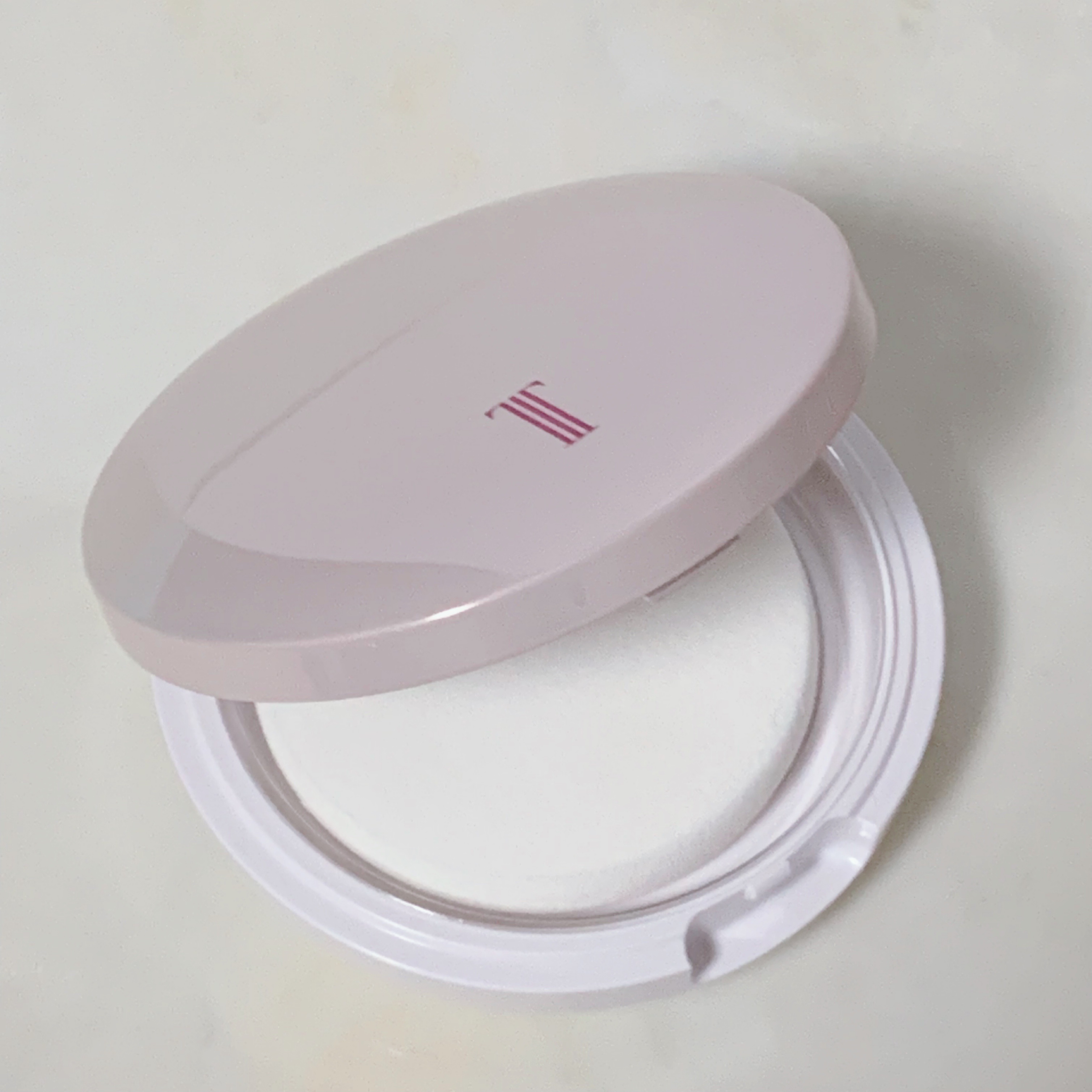 リズムシームレスウェア 01 ライトベージュ/TWANY/化粧下地を使ったクチコミ（2枚目）