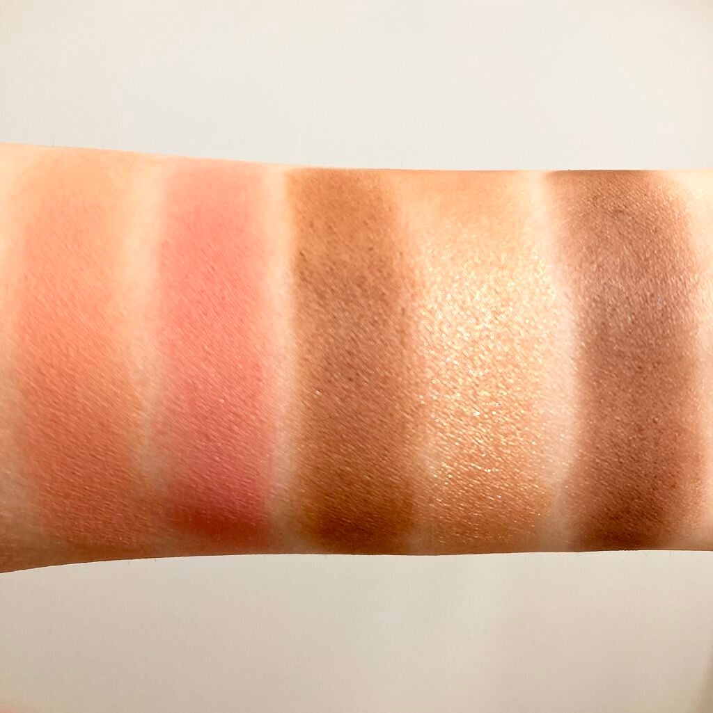 嘘が苦手なくま on LIPS 「ロムアンドのパレットは可愛いですが、3,000円位して私にはお..」(4枚目)