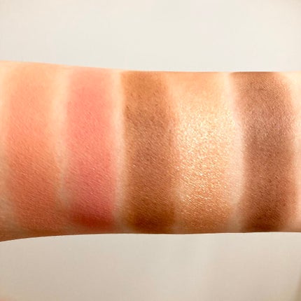 嘘が苦手なくま on LIPS 「ロムアンドのパレットは可愛いですが、3,000円位して私にはお..」(4枚目)