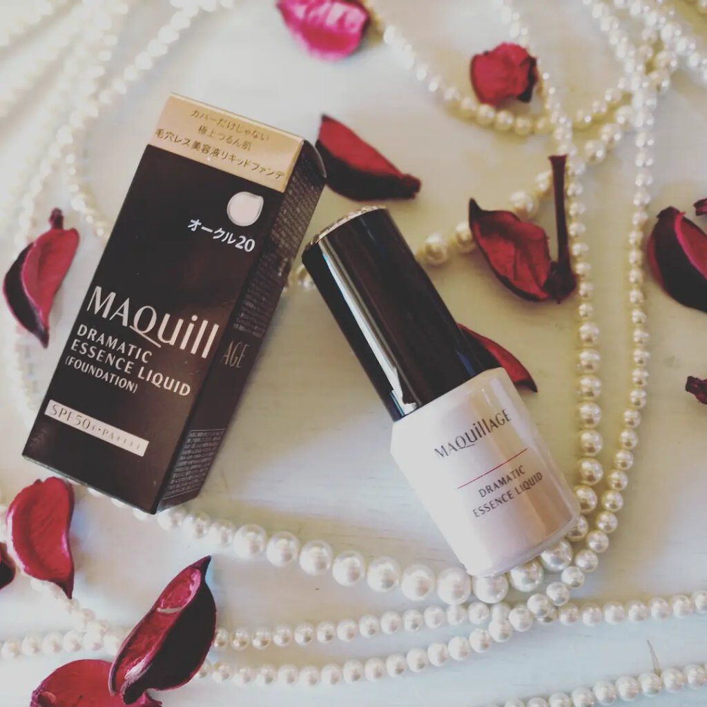 ドラマティックエッセンスリキッド/マキアージュ/リキッドファンデーションを使ったクチコミ（1枚目）