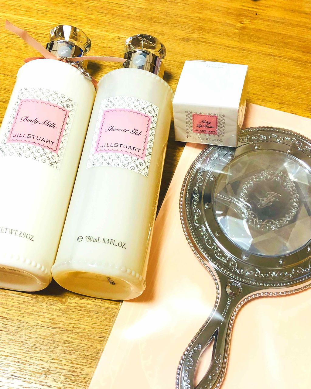 ジルスチュアート リラックス メルティ リップバーム/JILL STUART/リップケアを使ったクチコミ（2枚目）