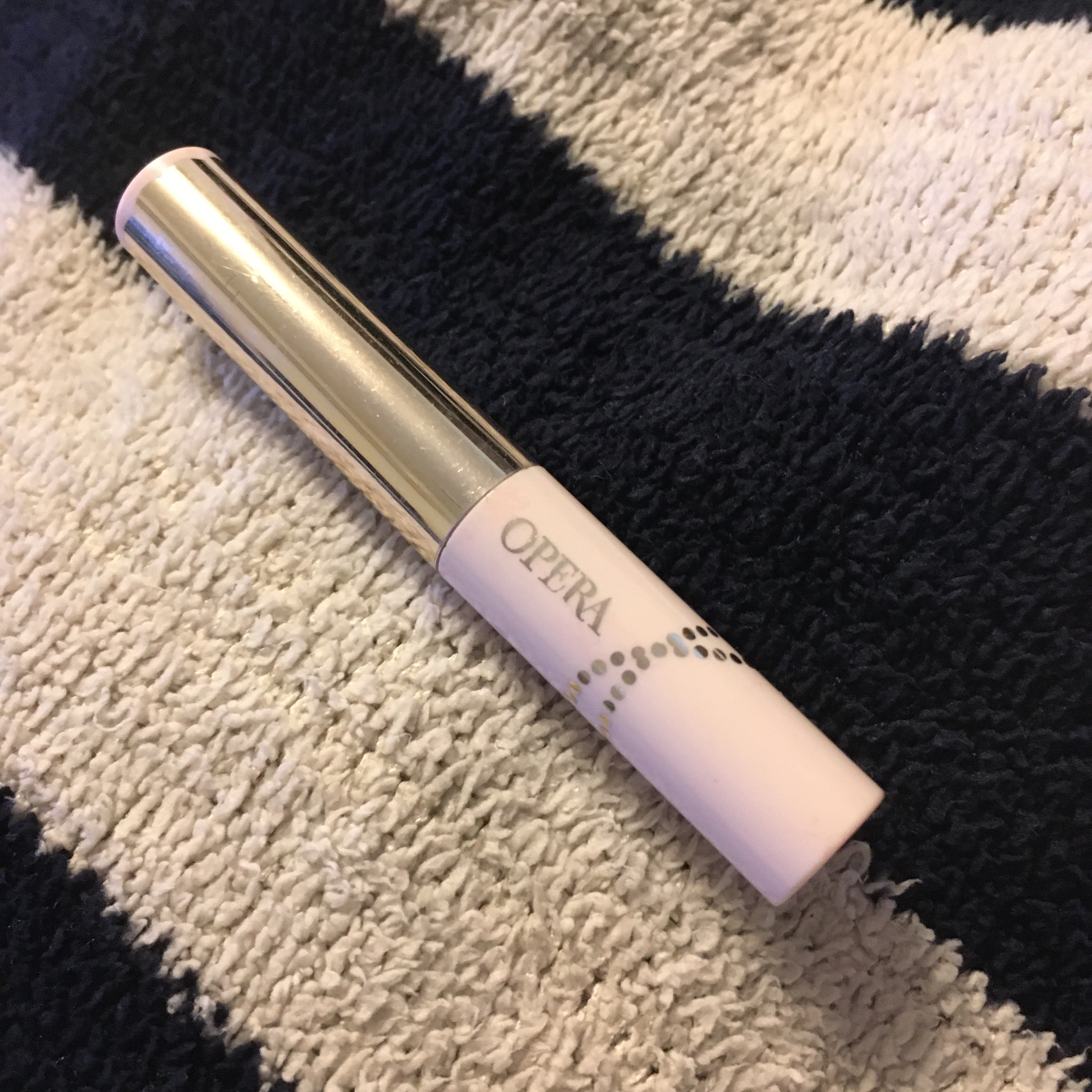 オペラ シアーリップカラー RN 01 ピュアレッド/OPERA/リップグロスを使ったクチコミ（1枚目）