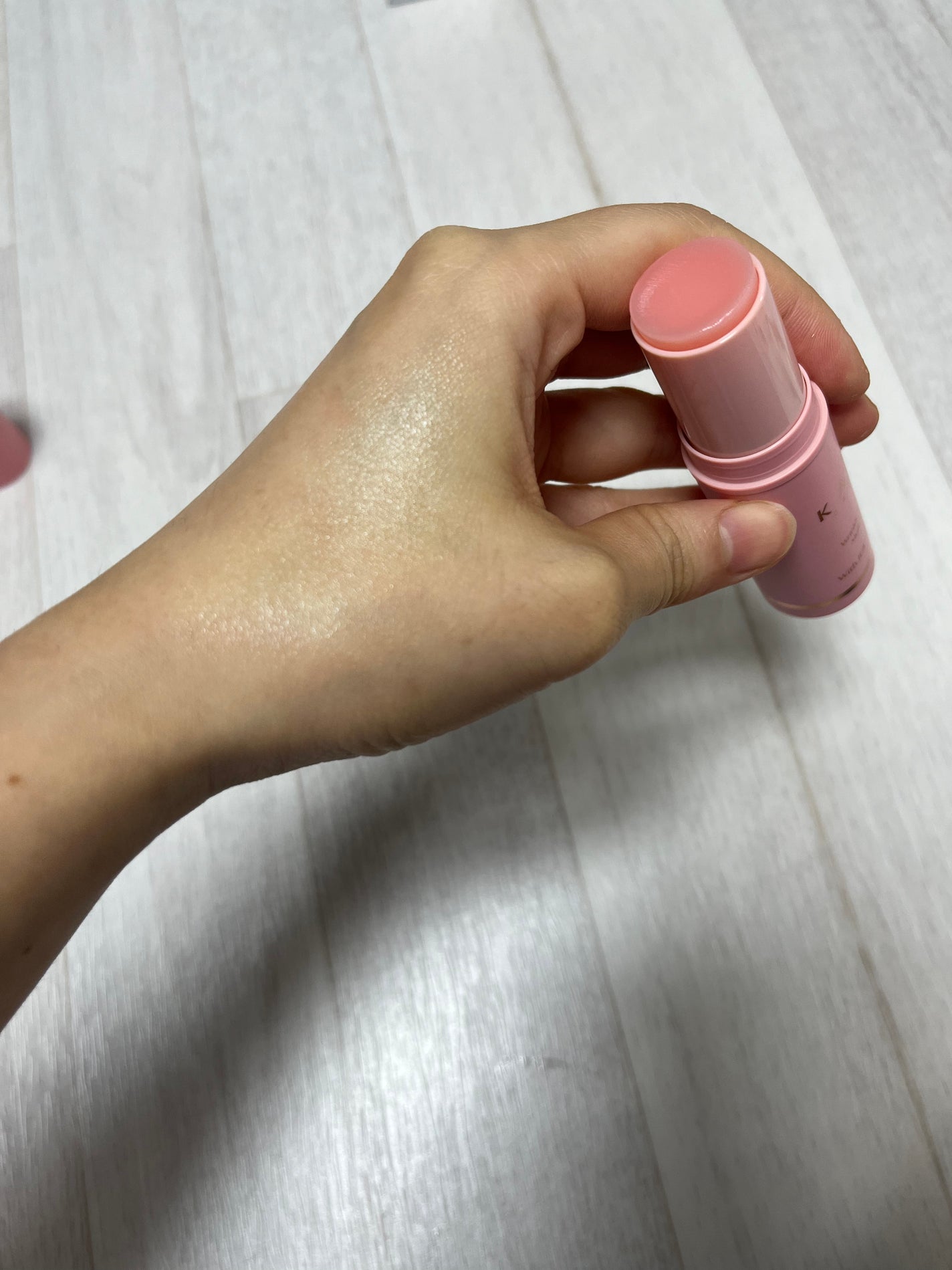 WRバウンス マルチバーム/KAHI/フェイスバームを使ったクチコミ(3枚目)