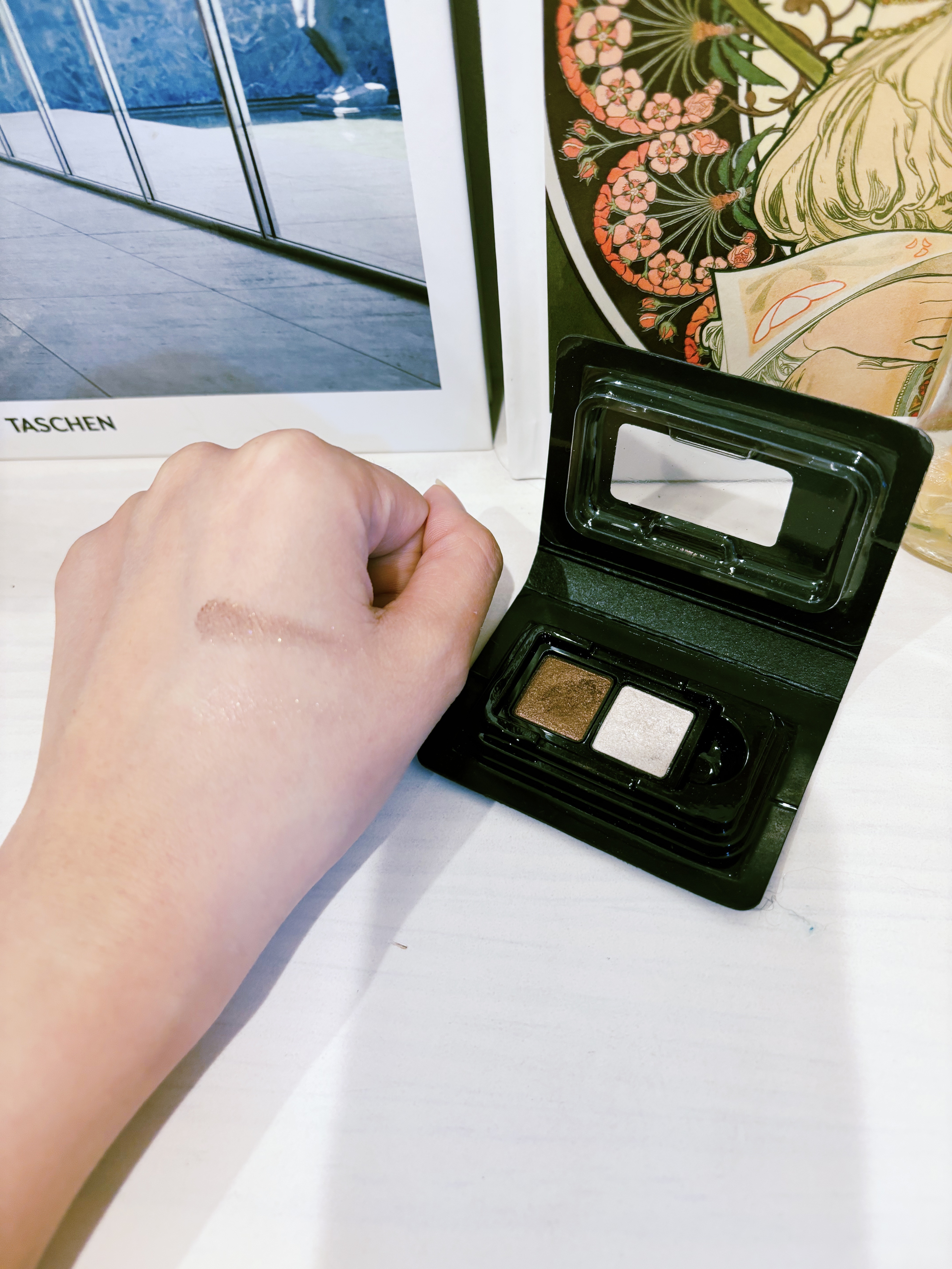 カネボウ アイカラーデュオ/KANEBO/アイシャドウパレットを使ったクチコミ（2枚目）