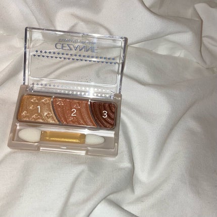 トーンアップアイシャドウ/CEZANNE/アイシャドウパレットを使ったクチコミ(2枚目)