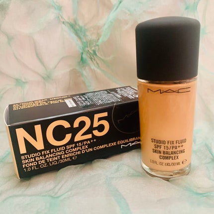 スタジオフィックス フルイッド SPF 15/M・A・C/リキッドファンデーションを使ったクチコミ(1枚目)