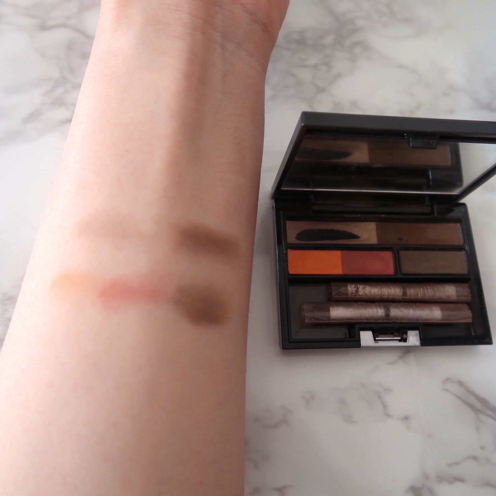 プレスト ブラッシュ 01 スクレドール/PAUL & JOE BEAUTE/パウダーチークを使ったクチコミ（3枚目）