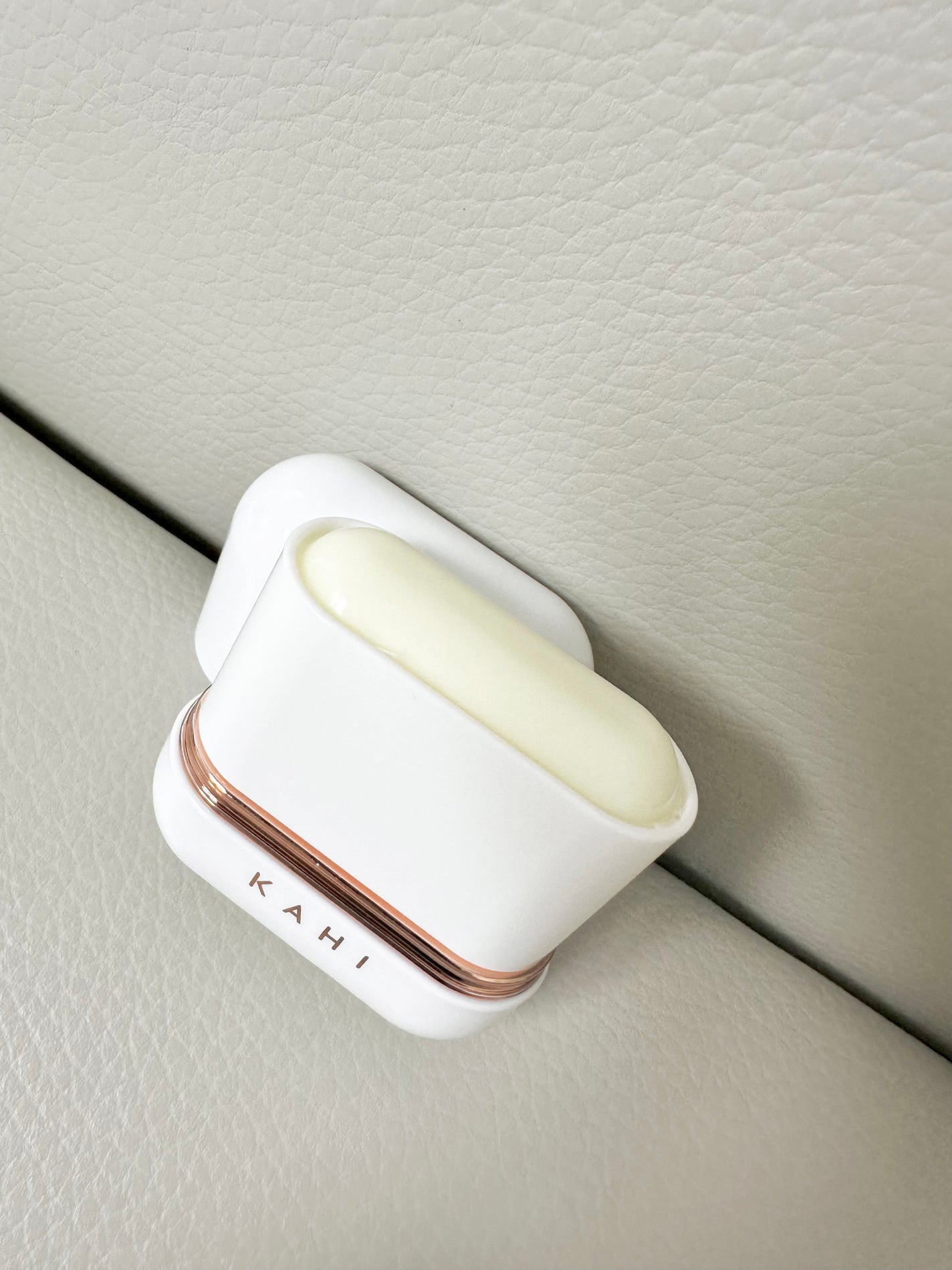 エアリーフィットサンスティック/KAHI/日焼け止めスティックを使ったクチコミ(3枚目)