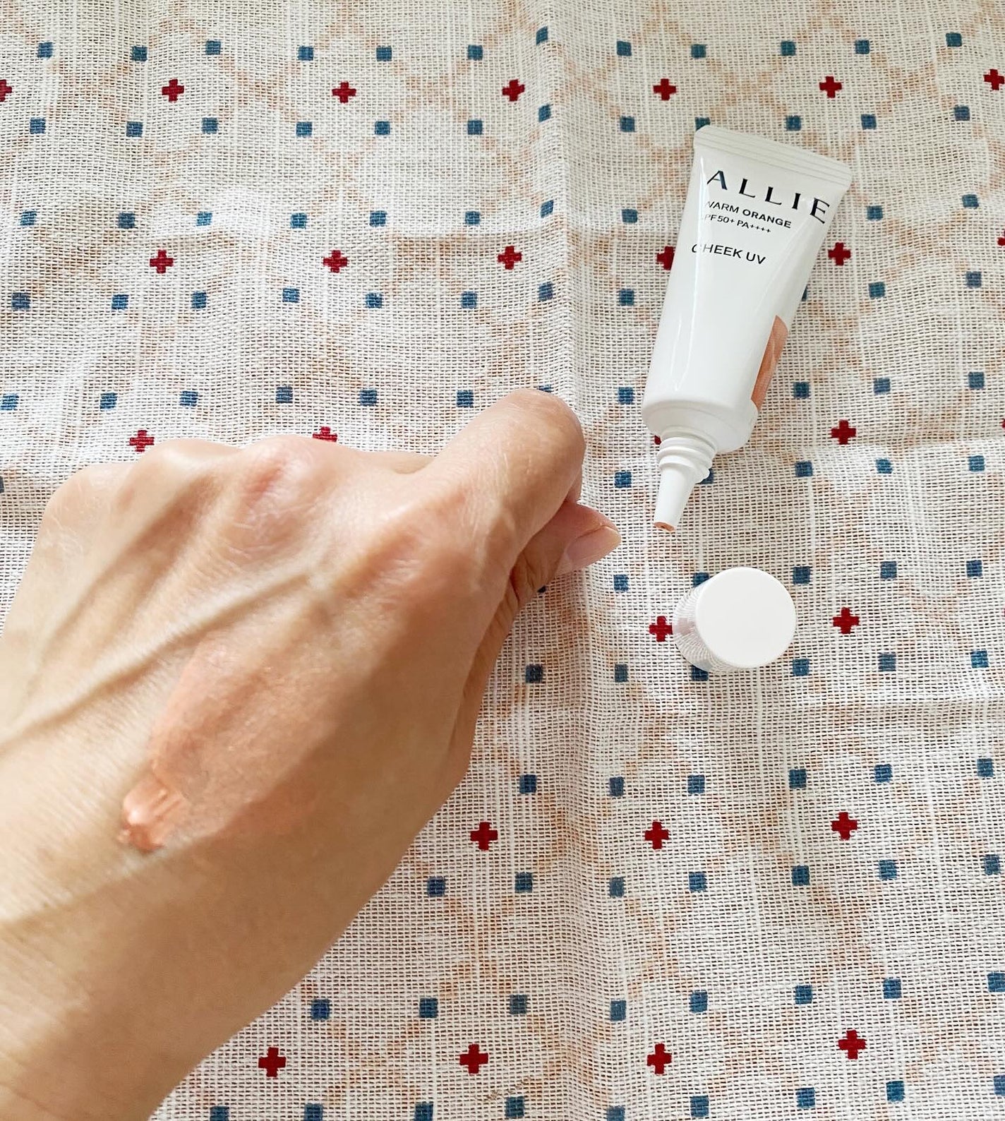 クロノビューティ カラーオンUV/アリィー/日焼け止めクリームを使ったクチコミ(4枚目)