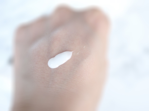 ハンデコルテ/キユートピア/ネック・デコルテケアを使ったクチコミ（2枚目）