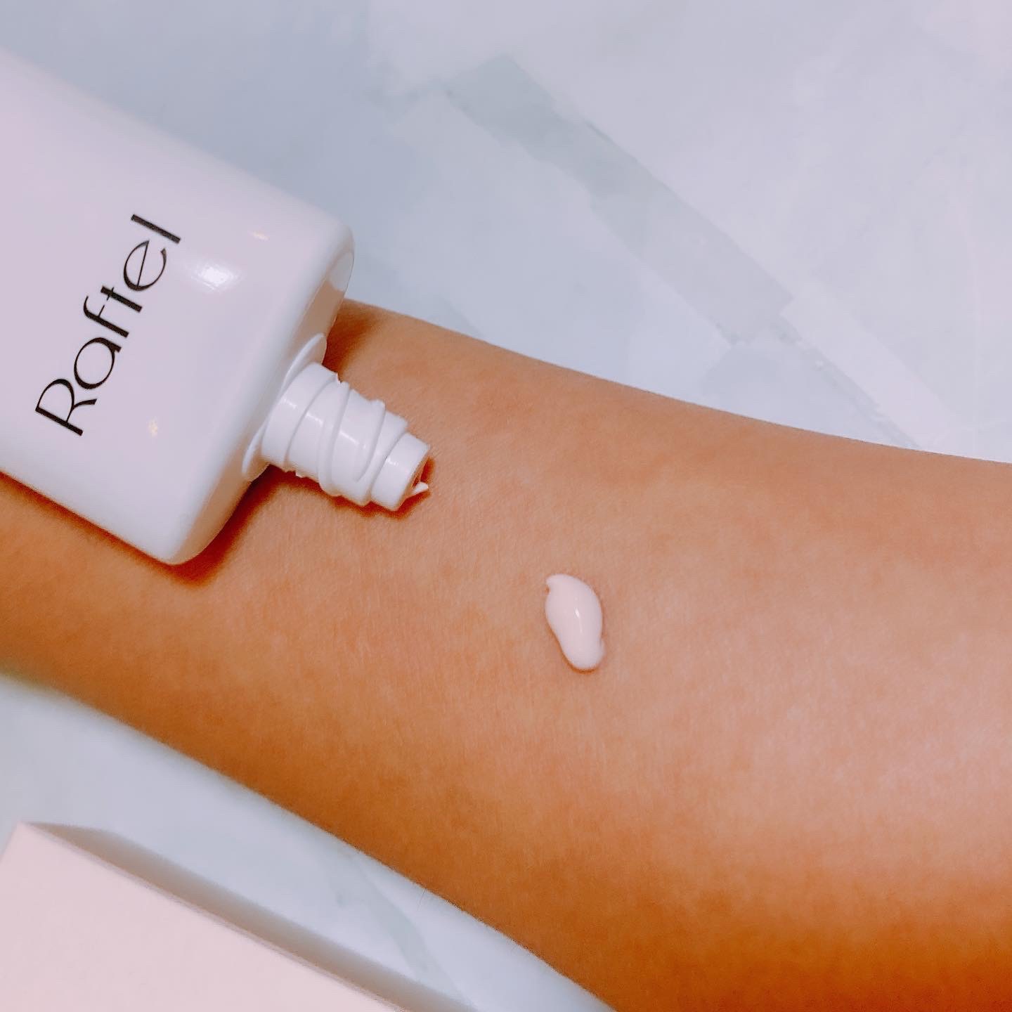 マルチ・ディフェンス UVシールド・トーンアップ/Raftel/日焼け止めクリームを使ったクチコミ（3枚目）