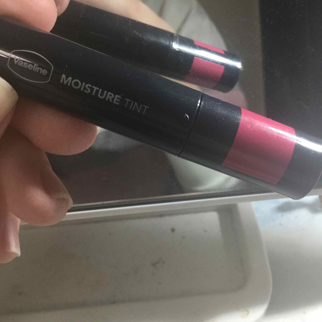 Anna◡̈❤︎ on LIPS 「誰か助けて下さい(泣)突然ですが、ヴァセリンのティントリップあ..」(1枚目)