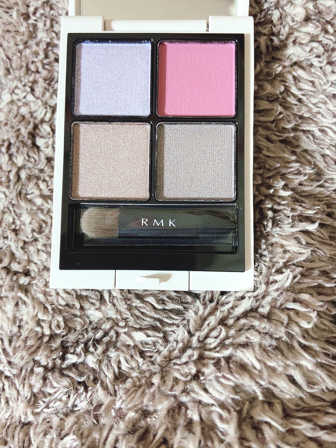RMK シンクロマティック アイシャドウパレット/RMK/アイシャドウパレットを使ったクチコミ（2枚目）