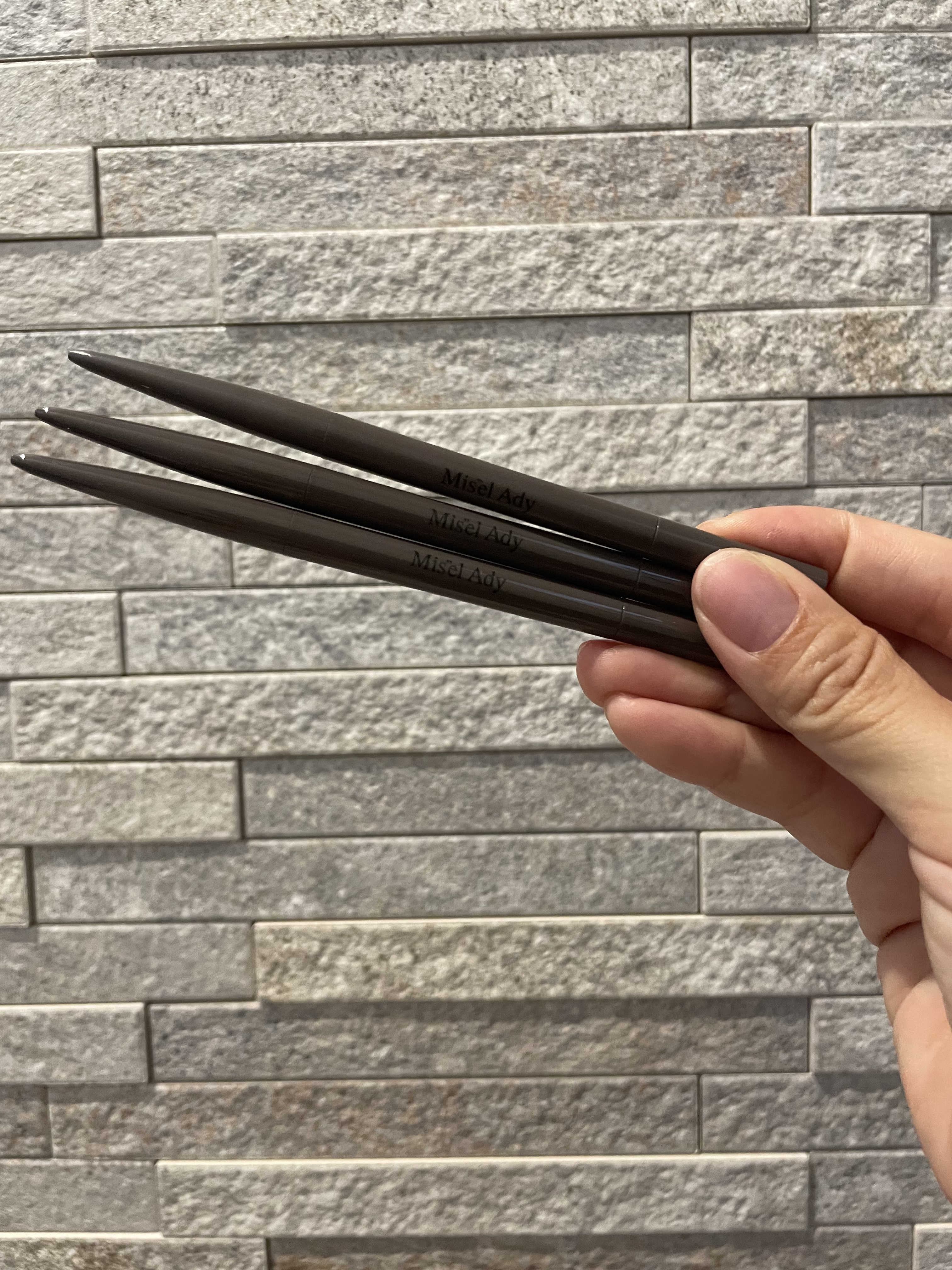 パウダリーアイブロウペンシル スリム/ミゼルエディ/アイブロウペンシルを使ったクチコミ（2枚目）