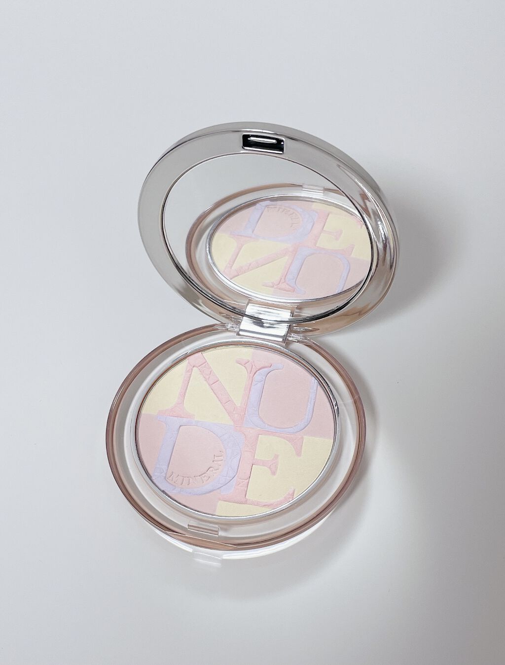 ディオールスキン ミネラル ヌード グロウ パウダー 03 キャンディ ラブ/Dior/プレストパウダーを使ったクチコミ（1枚目）