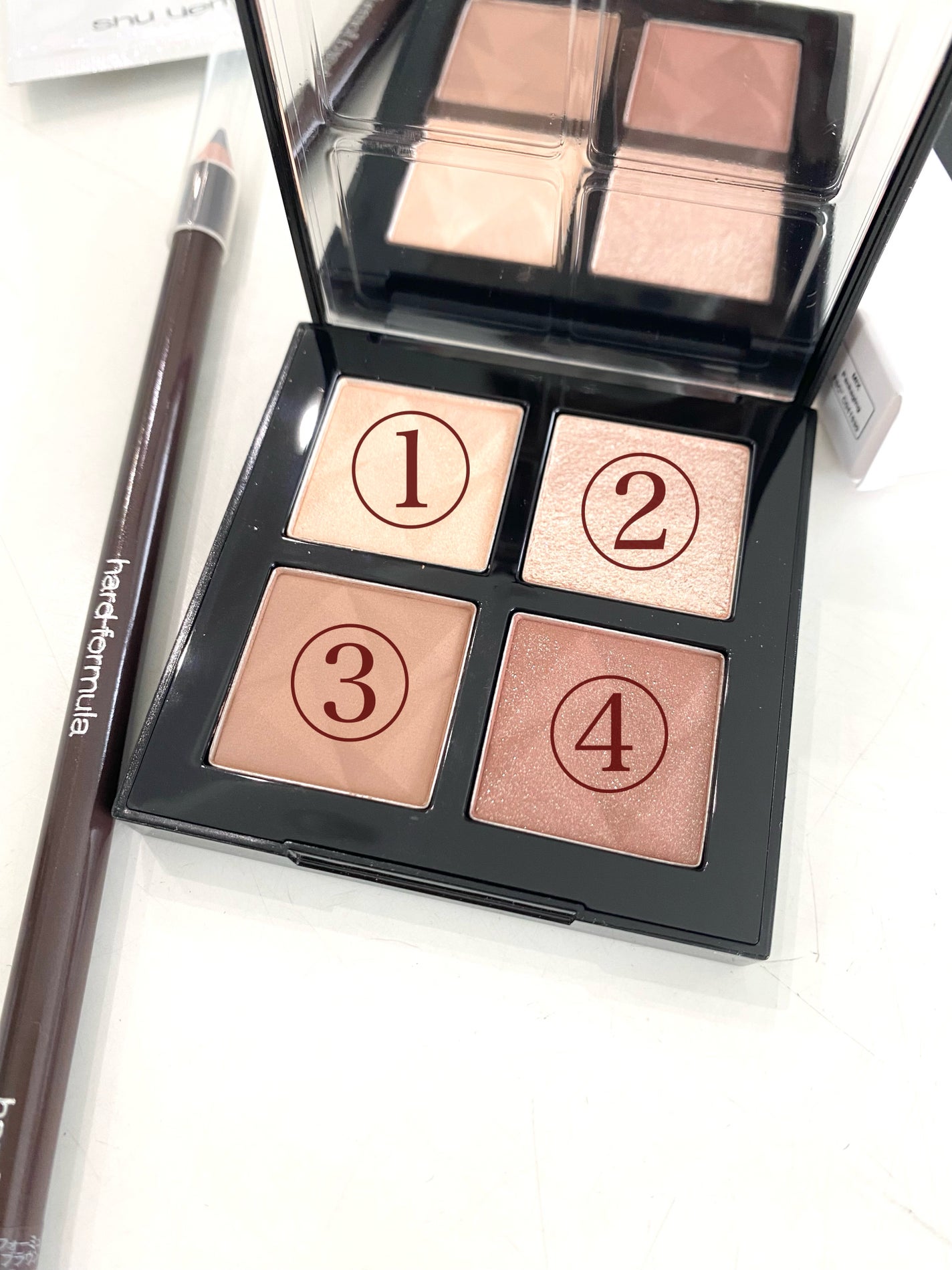 アイスカルプト/shu uemura/アイシャドウパレットを使ったクチコミ(3枚目)