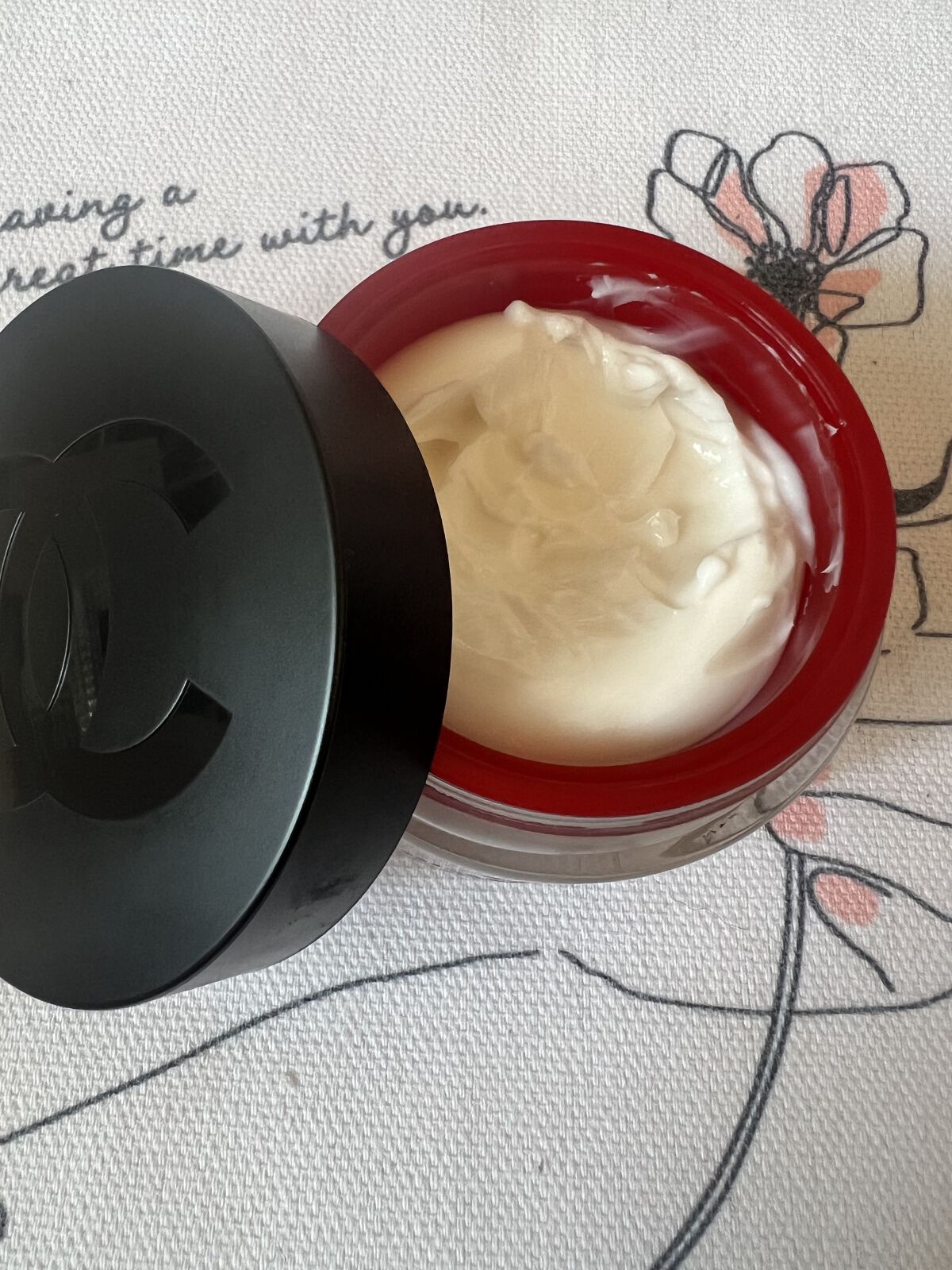 クリーム N°1 ドゥ シャネル  50g/CHANEL/フェイスクリームを使ったクチコミ（2枚目）