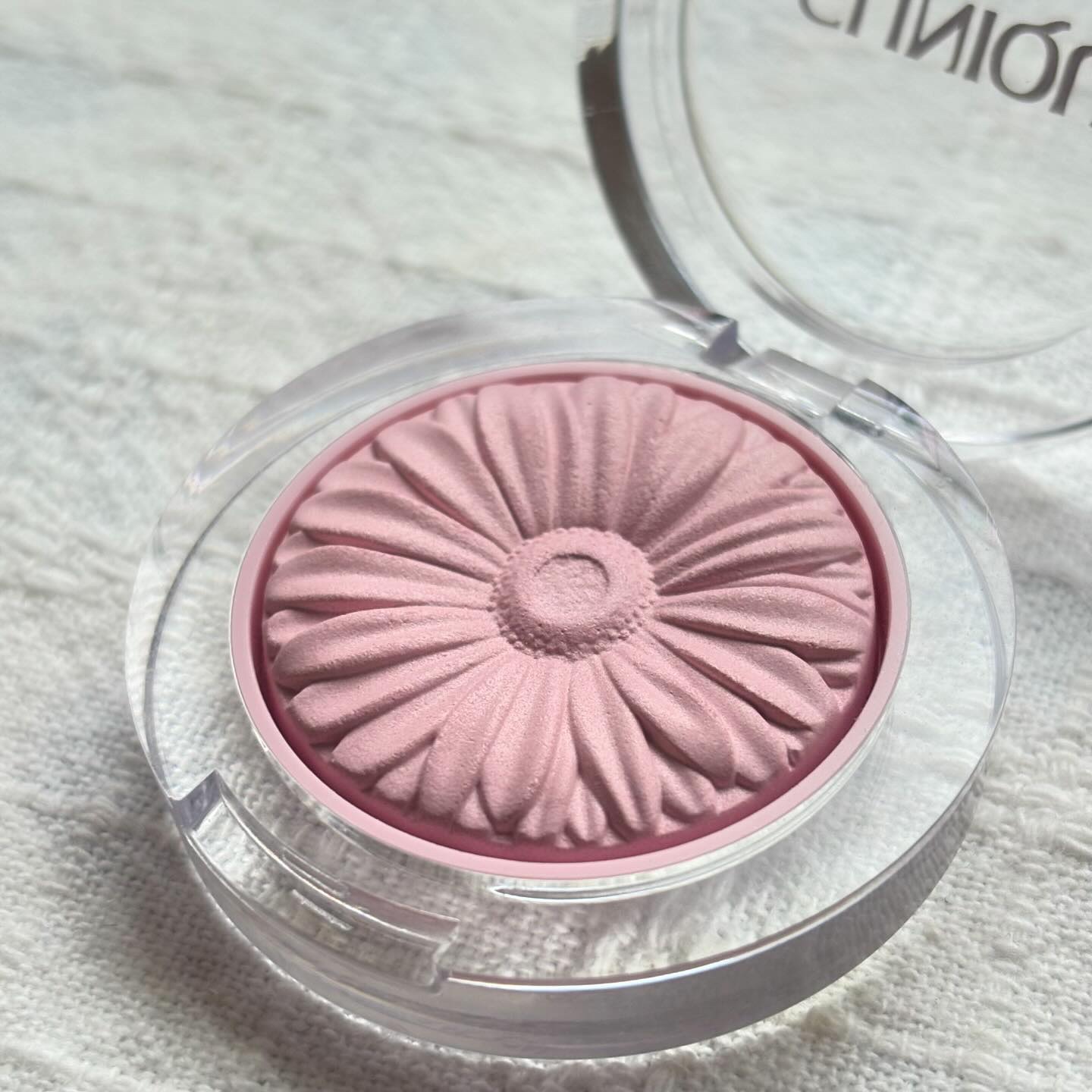 チーク ポップ/CLINIQUE/パウダーチークを使ったクチコミ（2枚目）