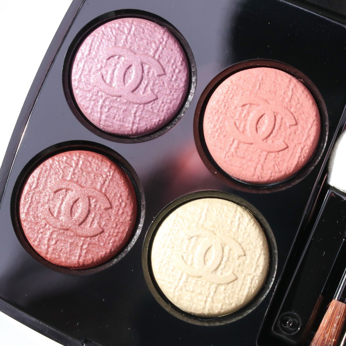 レ キャトル オンブル/CHANEL/アイシャドウパレットを使ったクチコミ(1枚目)