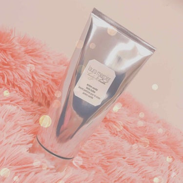 
laura mercier
ボディバター　アンバーバニラ
価格 ：3,800円（税込4,104円）
香り：アンバーバニラ
内容量：170ｇ

公式サイトより、、、
暖かみのある心地よいバニラと
官能的